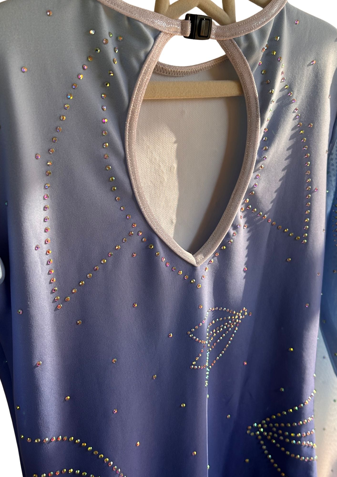 Gymnastics leotard with long sleeves and gradient design perfect for girl doing competitive gymnastic